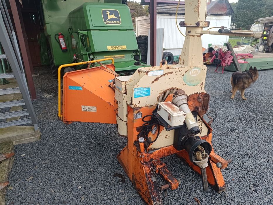 Rębak, sieczkarnia do gałęzi LGU Chopper 60 20