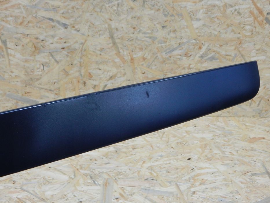 vw t5 listwa blenda klapy bagażnika oświetlenie tablicy struktura 7h08