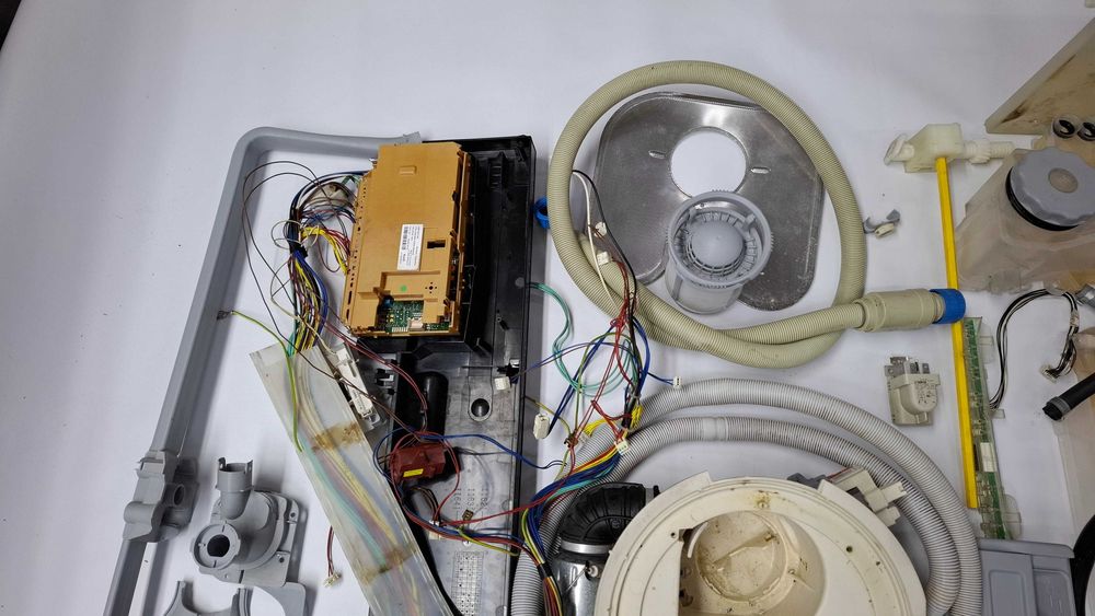 Whirlpool ADG 6240/1 FD na części