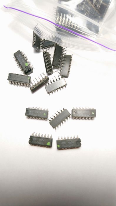 Микросхема К 553 УД 1 А