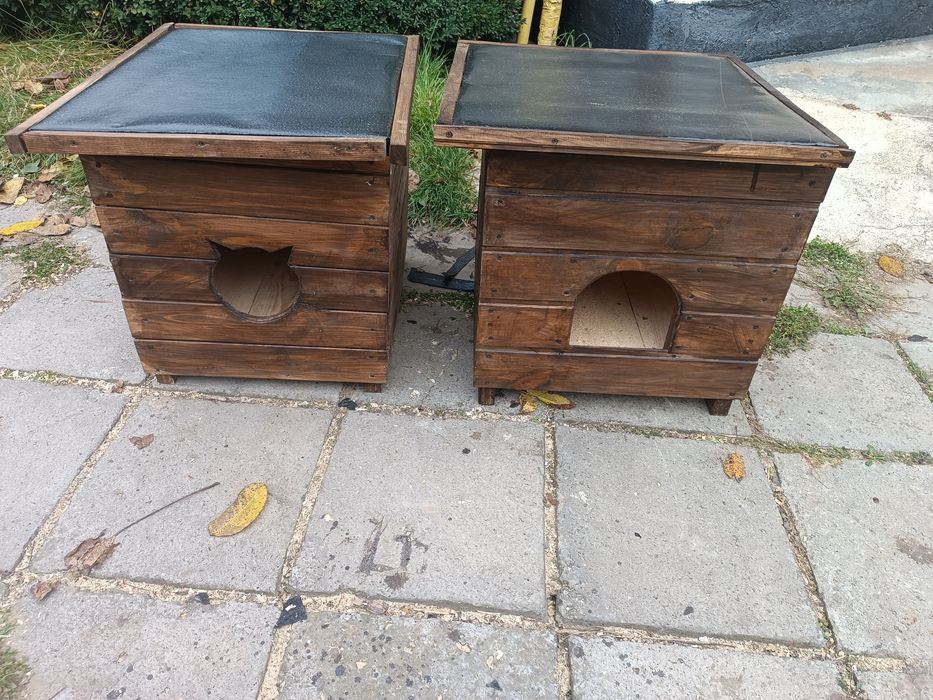 Котяча будка утеплена