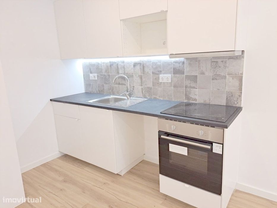 Apartamento T2 com elevador para venda em Odivelas - Lisboa — Odivelas, Lisboa