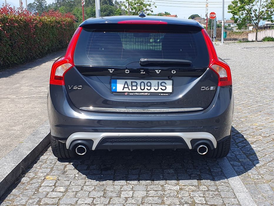 Volvo V60 D6 R-Design Momentum (modelo 2016)