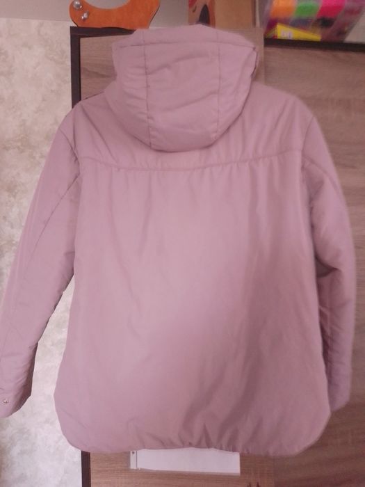 Курточки весняні