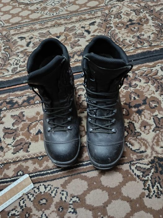 Продам берці демісезонні