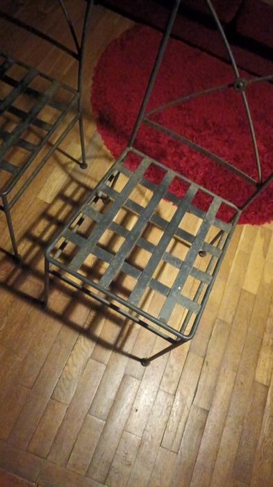 2  Cadeiras em ferro