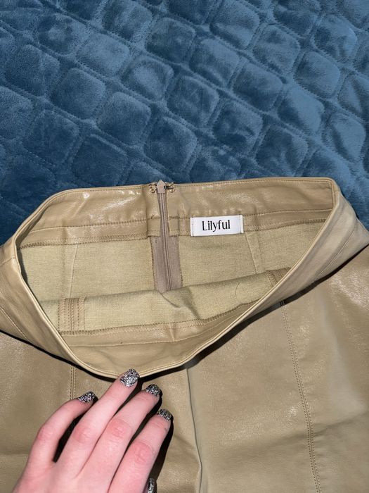 Юбка шкіряна нова бежева s/m розмір