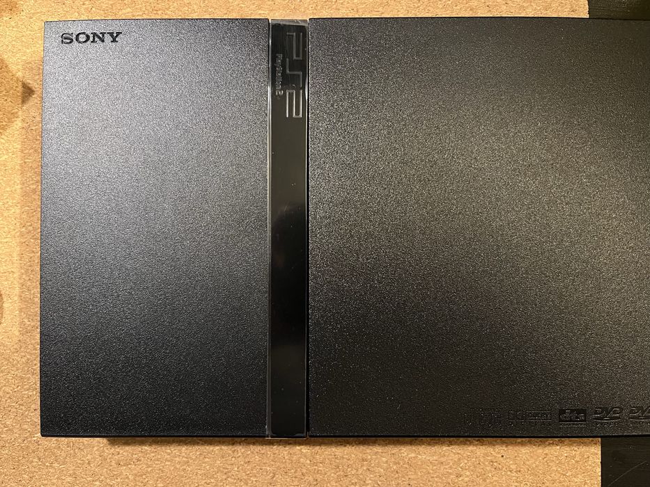 Sony Playstation 2 Slim PS 2 BOX jak nowy, stan kolekcjonerski.
