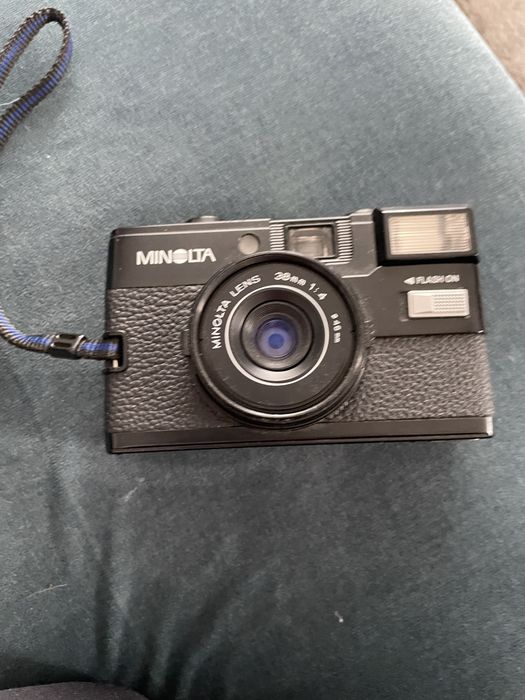 Aparat Minolta lens