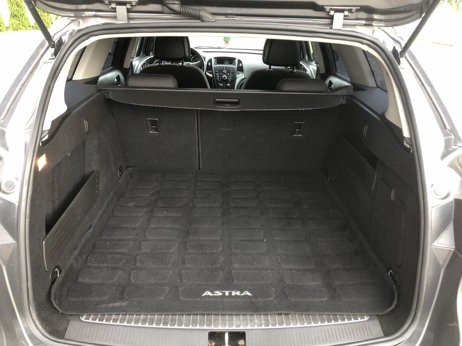 Sprzedam Opel Astra 2011 SPROWADZONY