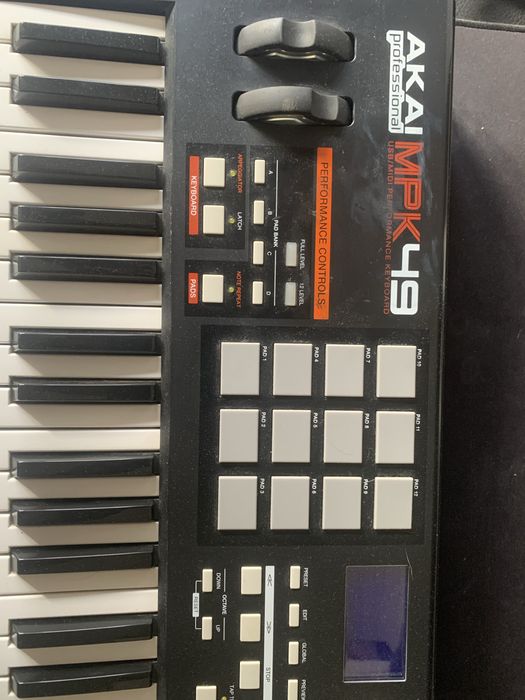 AKAI MPK49 - Teclado MIDI