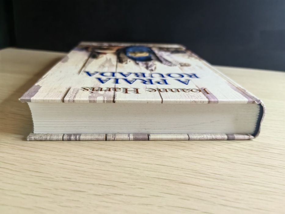 Livro "A Praia Roubada" de Joanne Harris