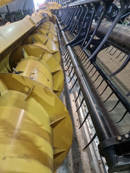 жатка Claas Maxflex 1050