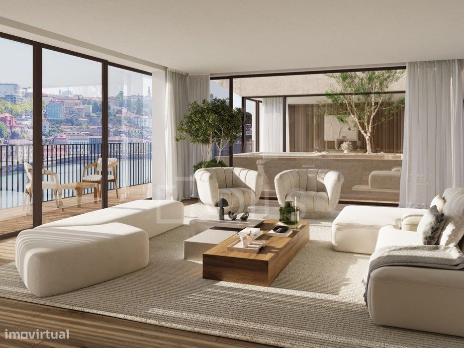 Apartamento T3 com área exterior num empreendimento no Rio Douro