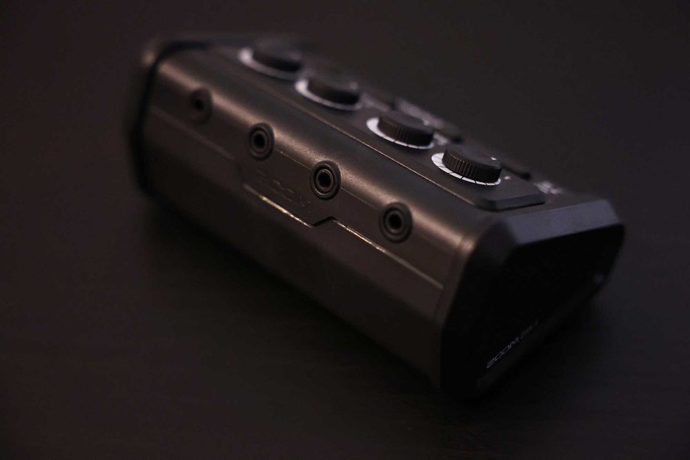 Amplificador de Headphones Zoom ZHA-4