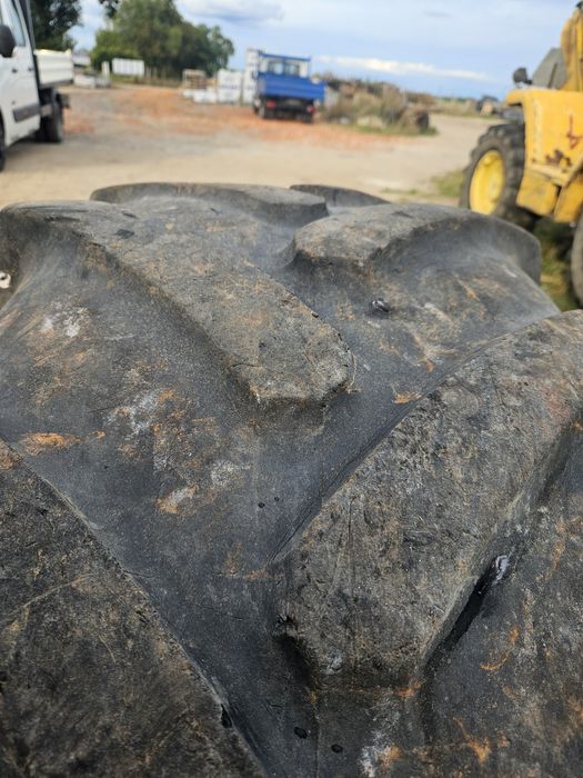 Opony Michelin XM47  445/70 R24