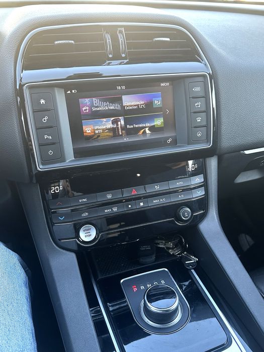 Vendo Jaguar F‑PACE em excelente estado geral