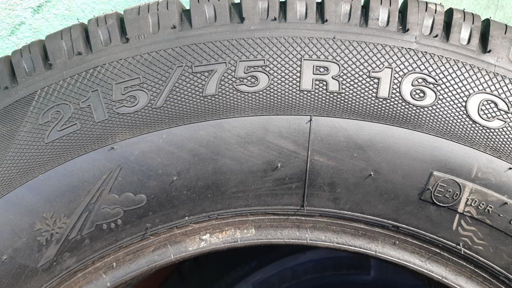 Opony Wielosezonowe 215_75_16_ C.Polski Producent.1100 zł za 4 sztuki.