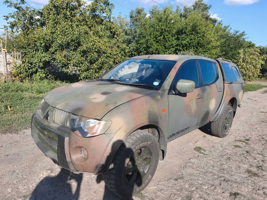 Авто mitsubishiL200