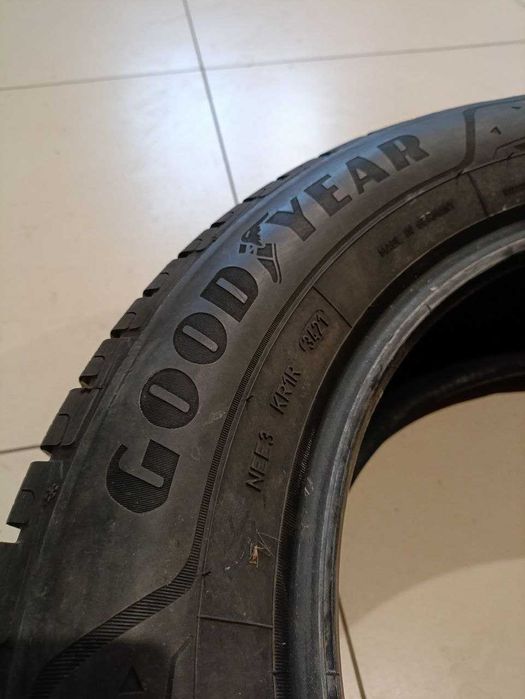 Пара шин б/у 215/65R17 99V Goodyear UltraGrip Performance Suv