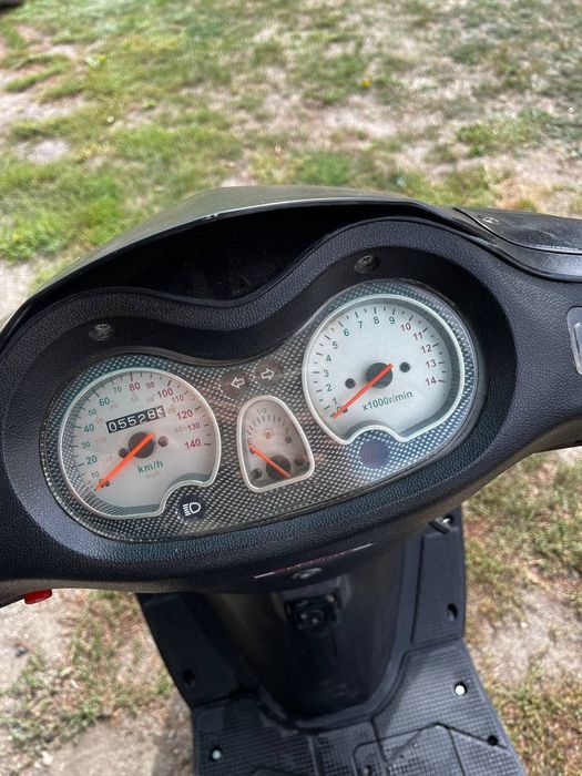 Скутер Spark 150