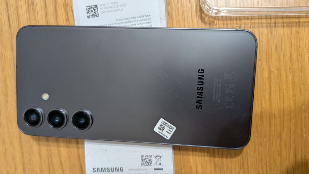 Samsung Galaxy  S24  5 G  / 8 + 256 GB dual -sim