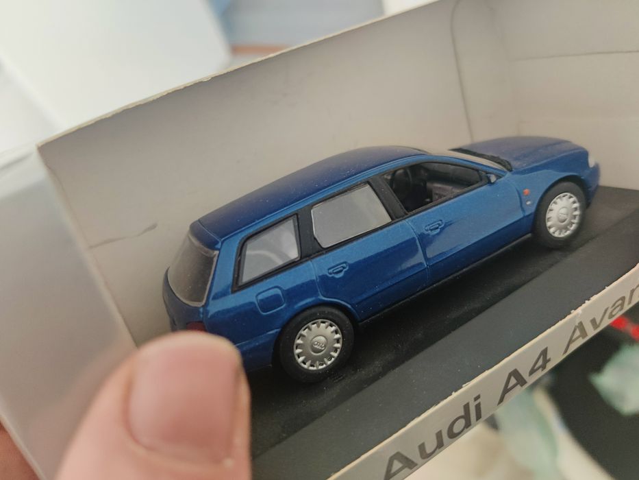 Audi A4 Avant minichamps 1:43