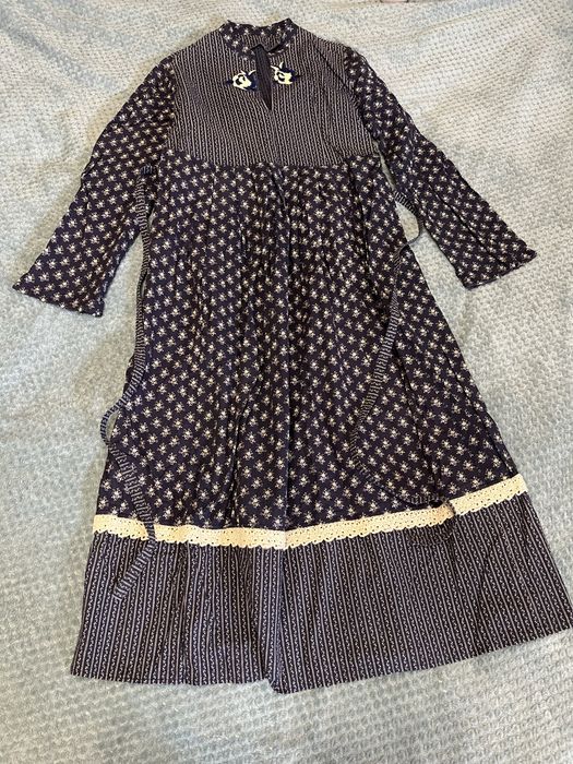 Вінтажна сукня тепла