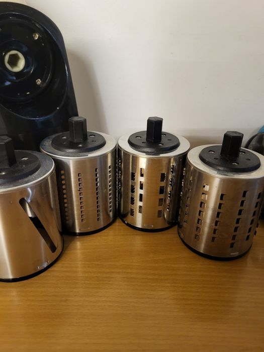 Szatkownica do warzyw 4 tarki maszynka