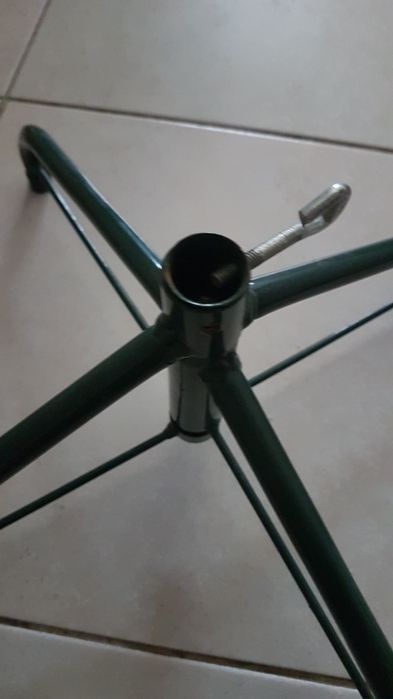 Stojak na chorągiew lub jakas reklame