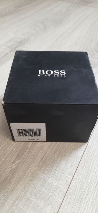 Продам годинник Hugo Boss