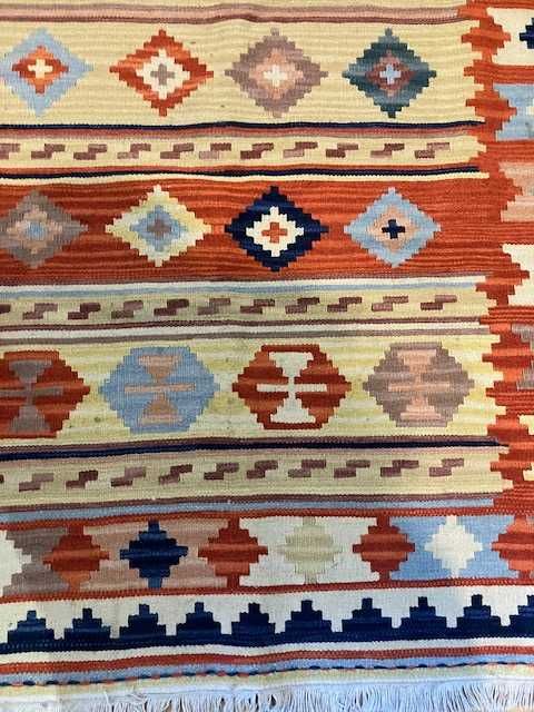 Lindo tapete Kilim medidas 1,30 x 1,90
