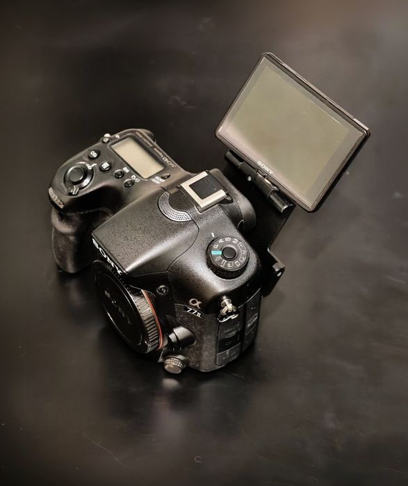 Sony SLT-A77 II (A77M2) + подарунок