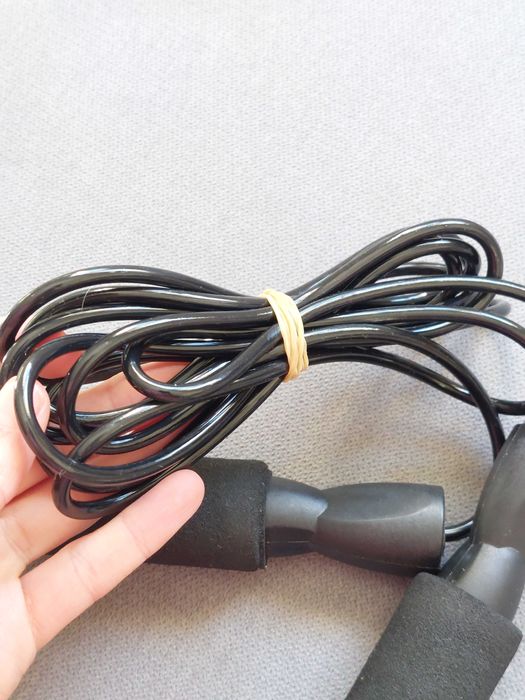 Corda de saltar nova