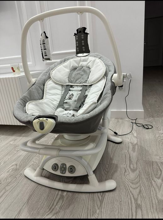 Huśtawka i Bujaczek elektryczny  dla niemowląt JOIE SANSA 2 W 1