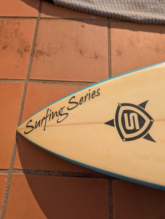 Prancha de Surf 6'22" (188 cm) "Surfing Series", Shaper Railton Lemos Design + board sock + leas Island Style