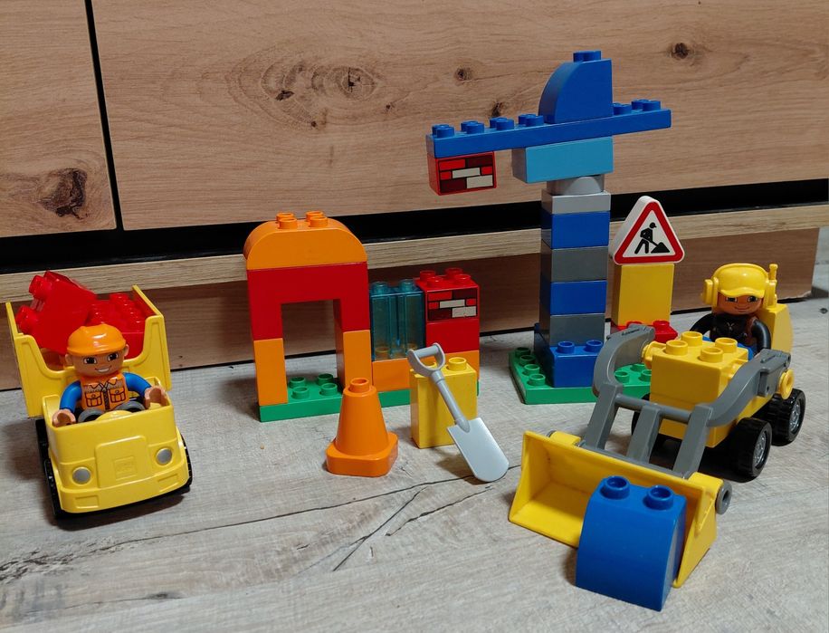 Klocki Lego Duplo komplet 4 zestawy: 10518,10900,10815,10847