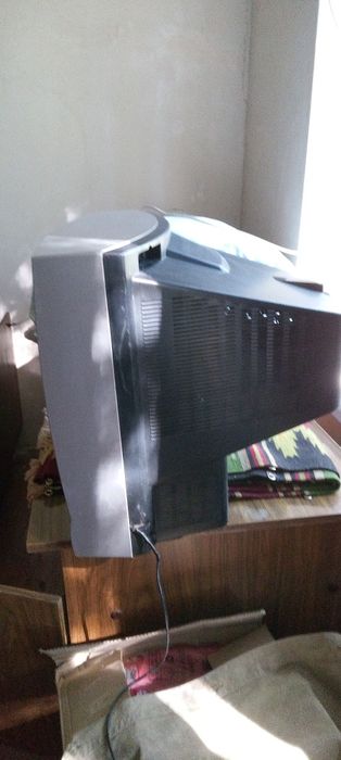 Телевизор JVC 400 грн