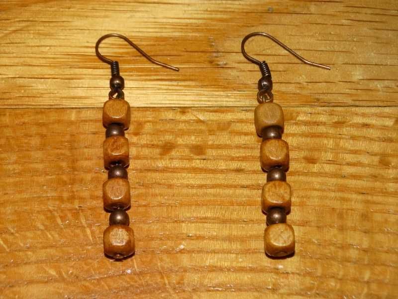 Kolczyki damskie drewniane wiszące długie twarzowe Nowe