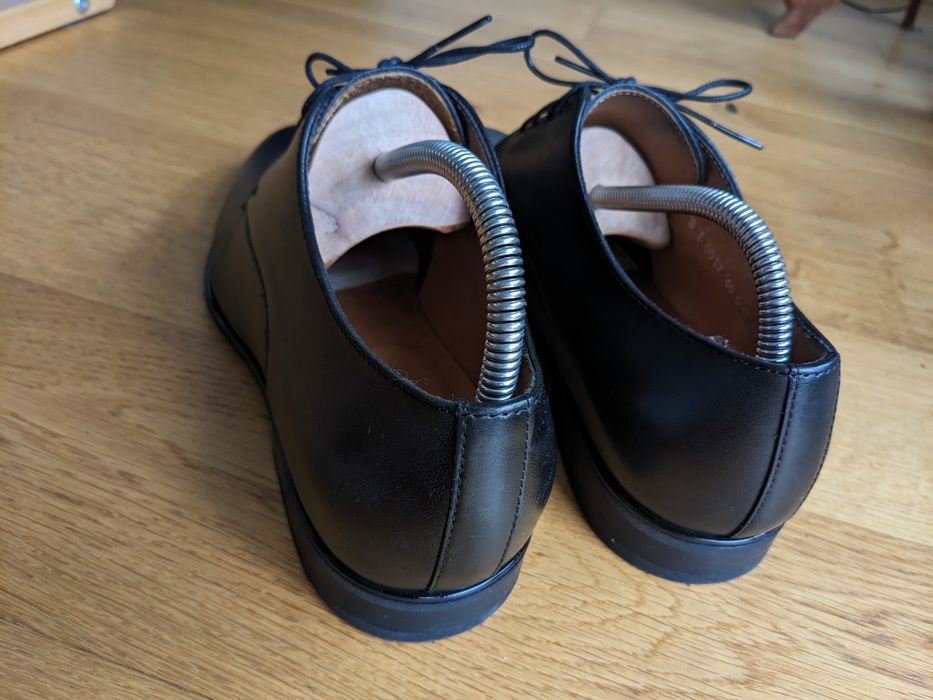 Buty Bytom czarne eleganckie jak nowe