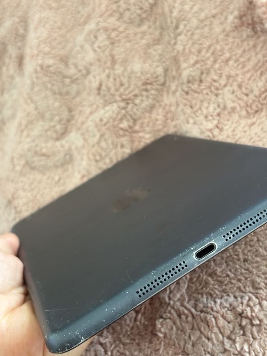 Продам ipad mini 1
