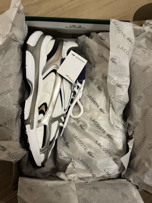 Жіночі кросівки Lacoste