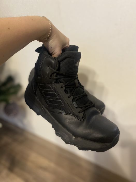 Черевики зимові adidas terex бу 42р. 26см