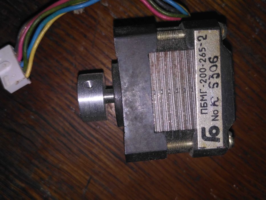двигатель шаговый пбмг-200-265-2