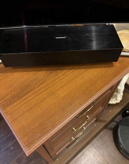 Телевизор Samsung 65Q8C (65 дюймов - 165 см)