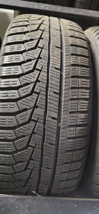 Opony zimowe 215/60/17 Hankook