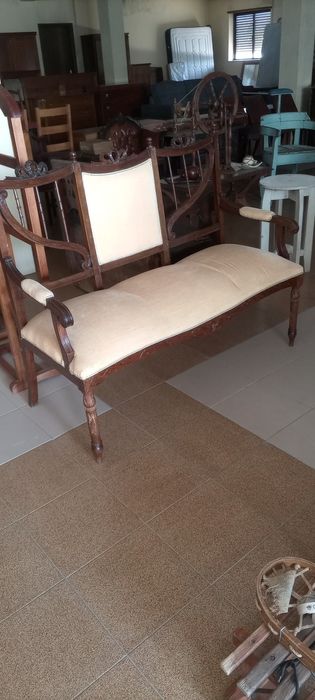 Grande lote de antiguidades