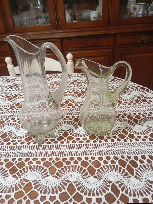 Vendo estas canecas muitas bonitas bom estado