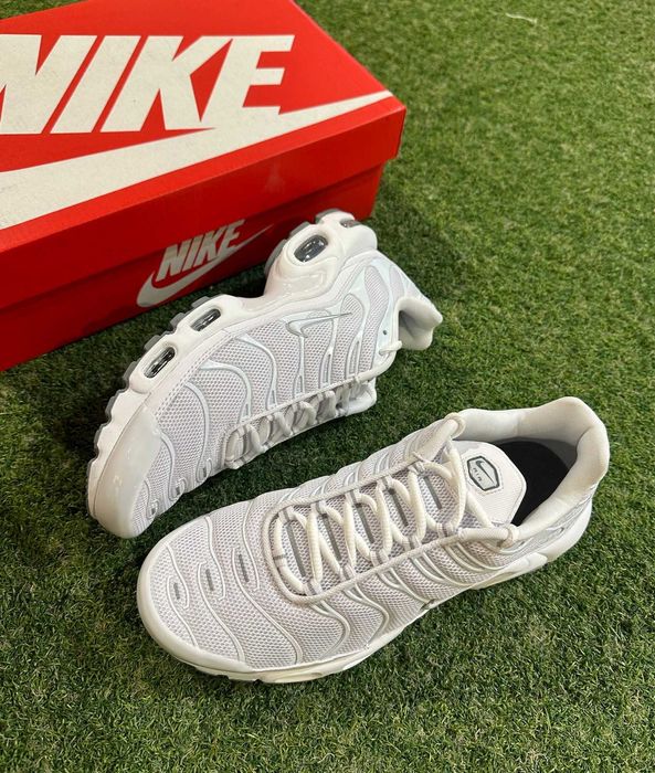 NIKE AIR MAX PLUS cale White meskie obuwie TN R.38