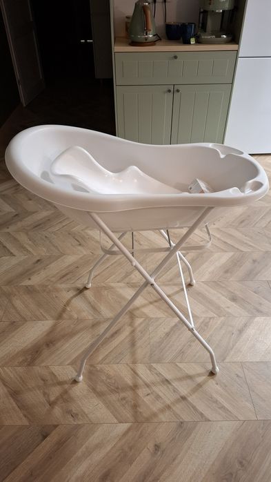 Wanienka ze stelażem